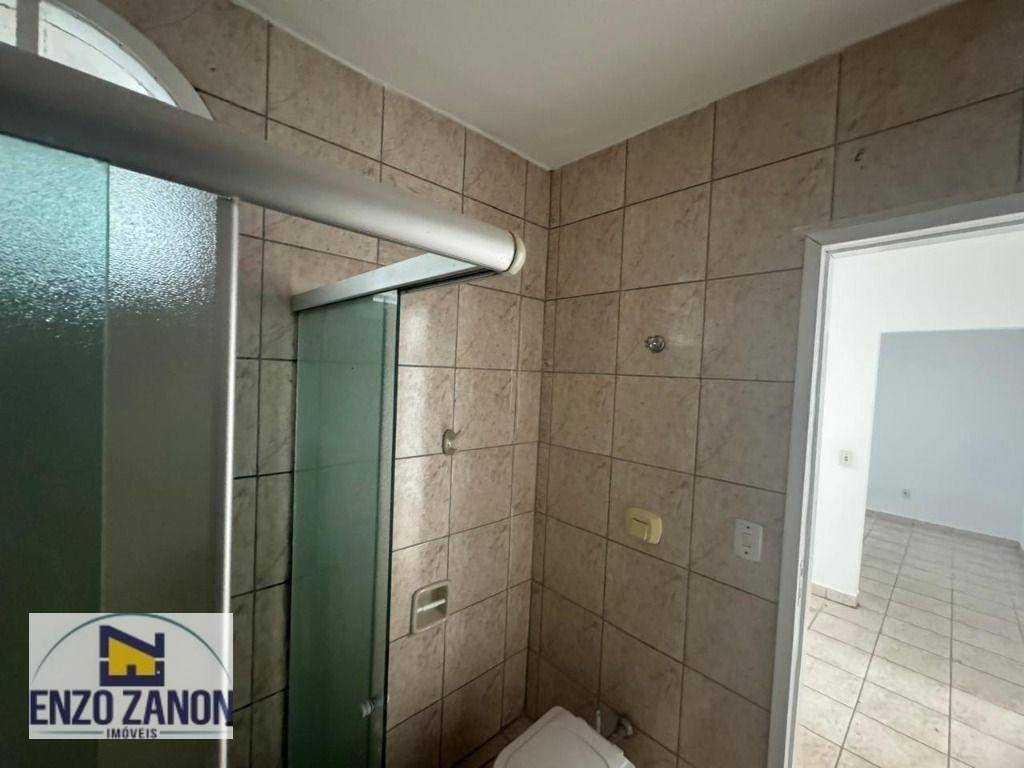 Apartamento para alugar com 2 quartos, 70m² - Foto 10