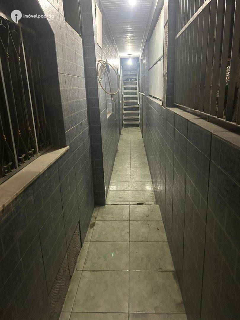 Casa para alugar com 2 quartos, 150m² - Foto 14