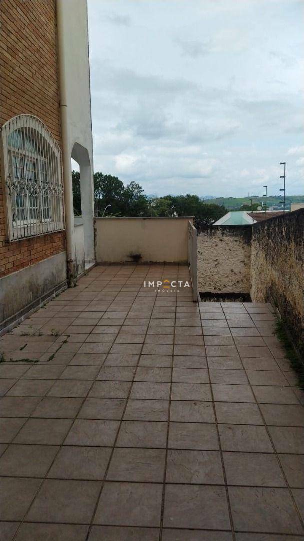 Casa à venda com 10 quartos, 500m² - Foto 31