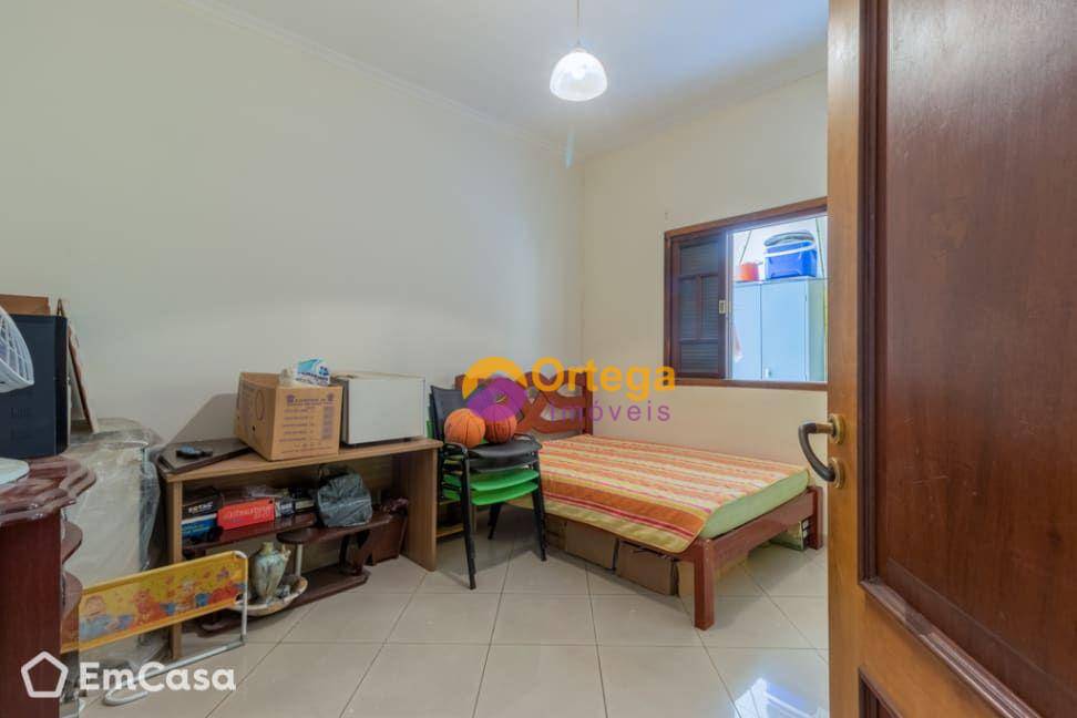 Sobrado à venda com 4 quartos, 200m² - Foto 33