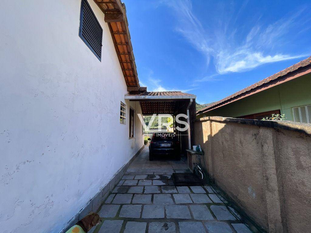 Casa à venda com 3 quartos, 185m² - Foto 30