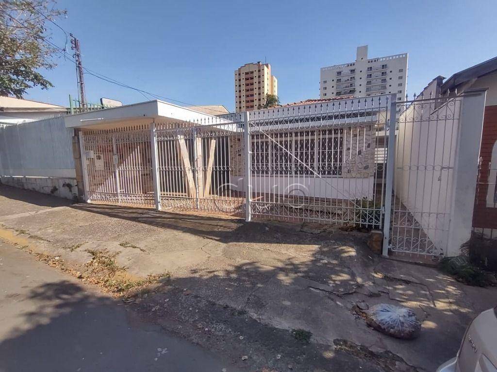 Casa, 3 quartos, 223 m² - Foto 2