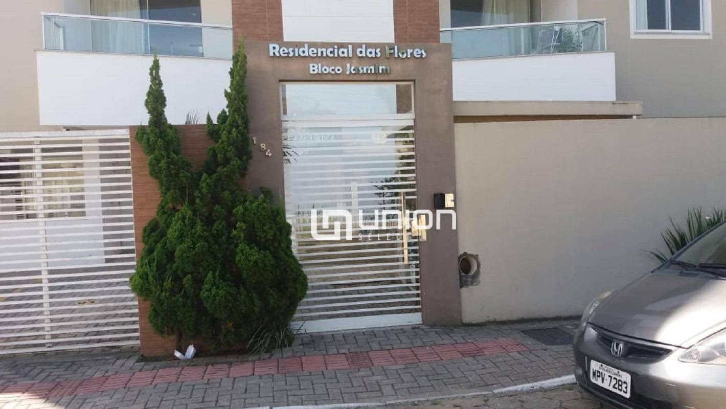 Apartamento à venda com 2 quartos, 65m² - Foto 2