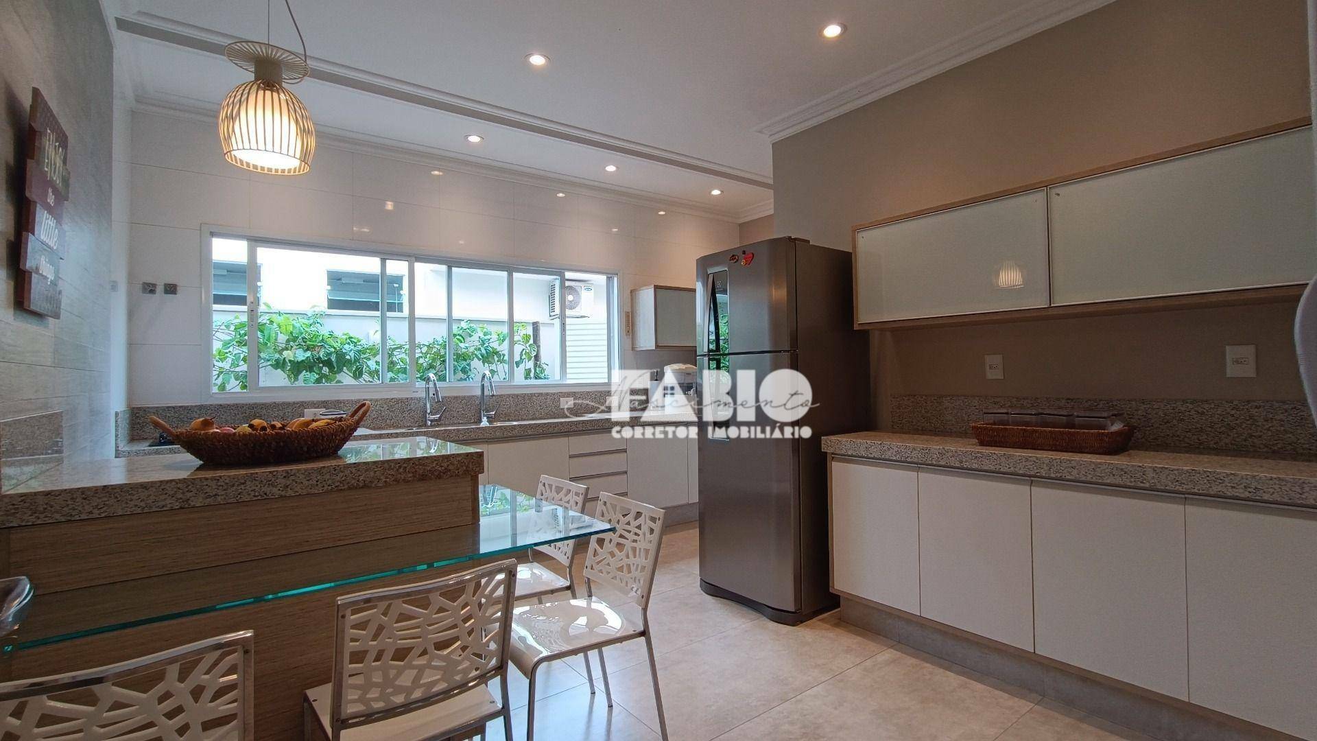 Casa de Condomínio à venda com 3 quartos, 259m² - Foto 13