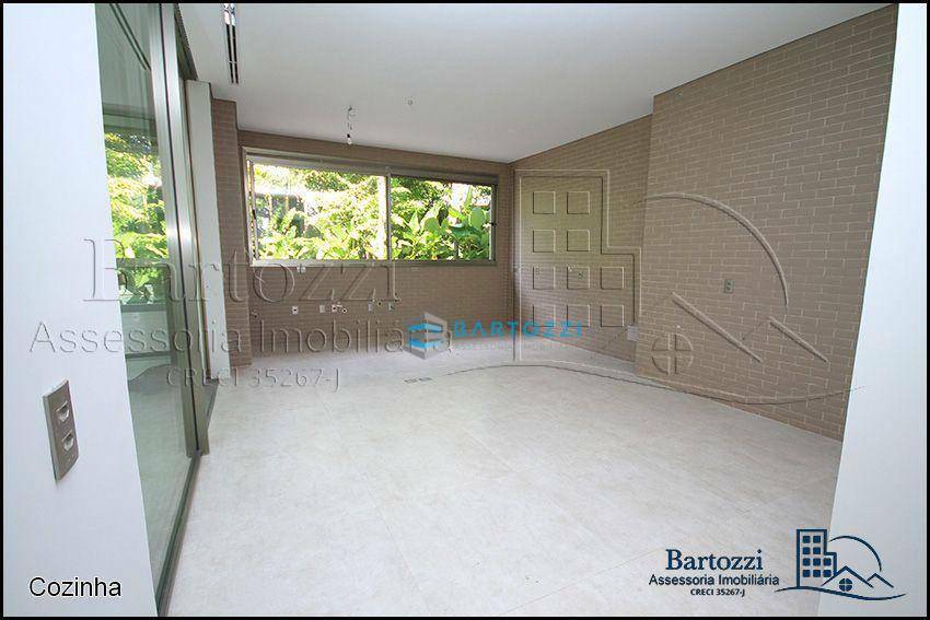 Sobrado à venda com 6 quartos, 950m² - Foto 14