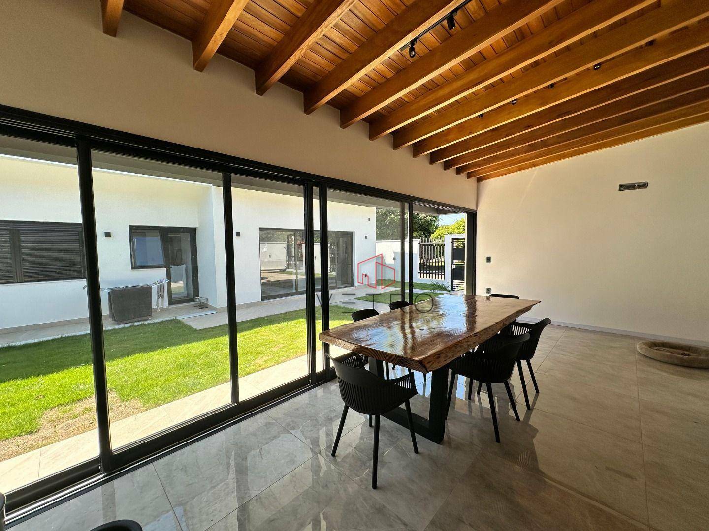 Casa à venda com 2 quartos, 245m² - Foto 16