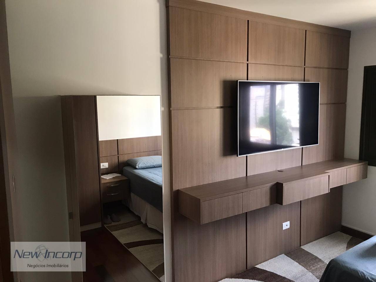 Apartamento à venda com 4 quartos, 200m² - Foto 17