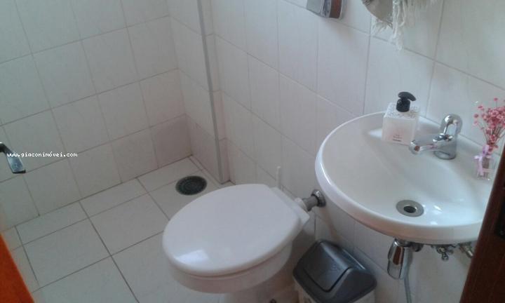 Apartamento à venda com 2 quartos, 75m² - Foto 2