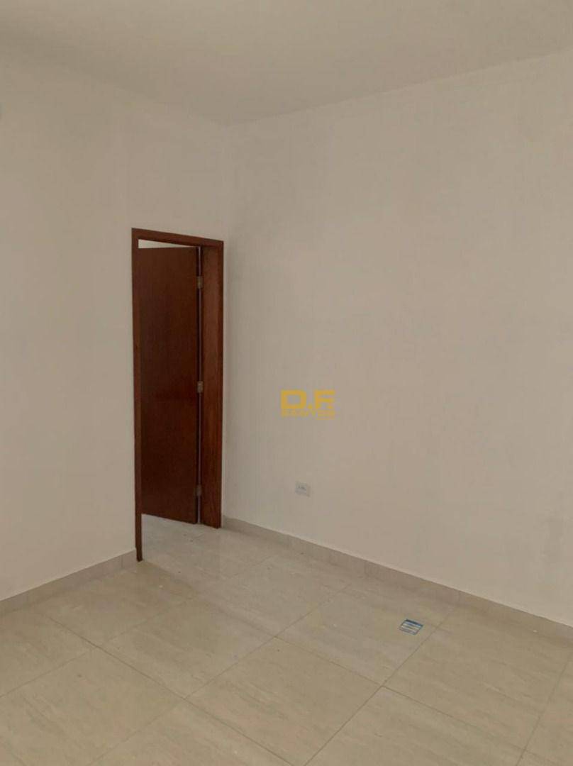 Casa à venda com 2 quartos, 70m² - Foto 13