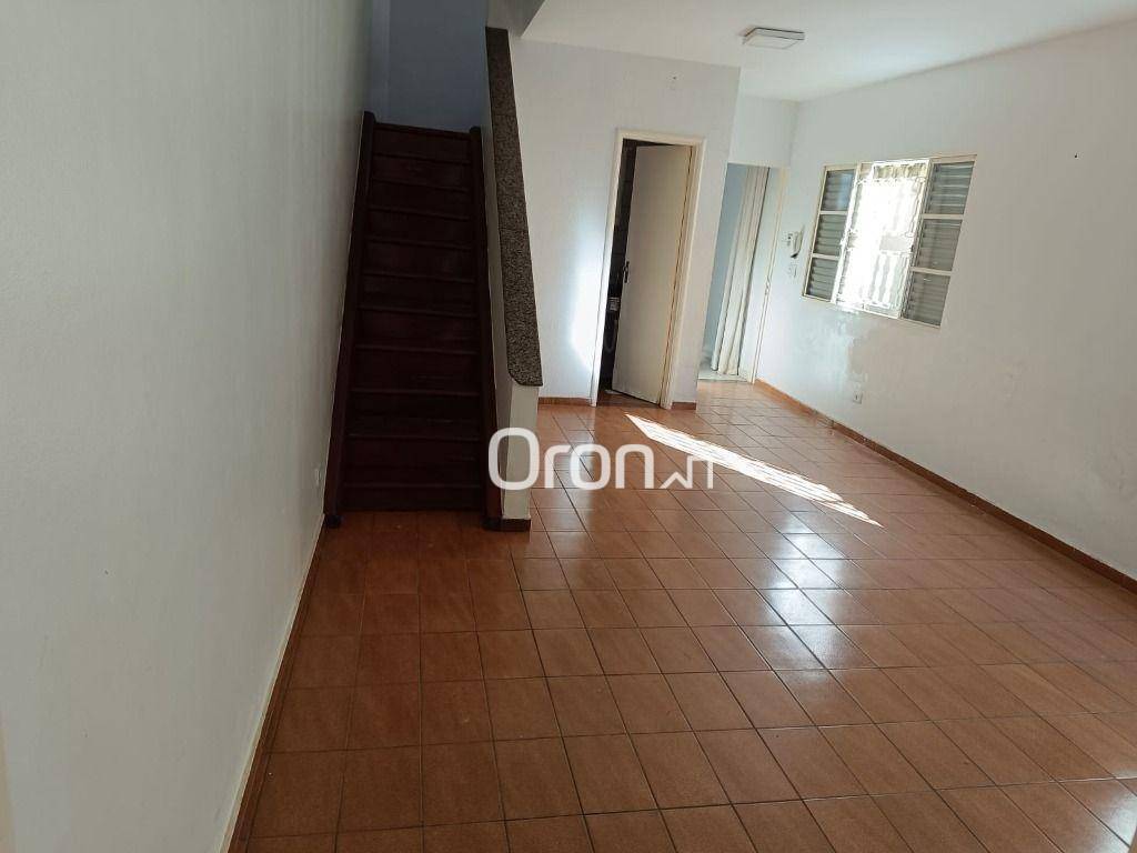 Sobrado à venda com 5 quartos, 200m² - Foto 4