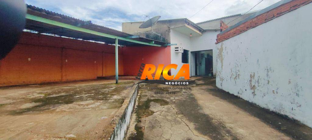 Casa, 2 quartos, 150 m² - Foto 1