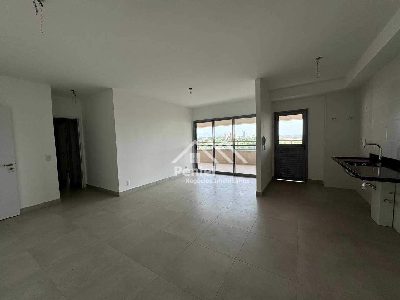 Apartamento à venda com 3 quartos, 132m² - Foto 1