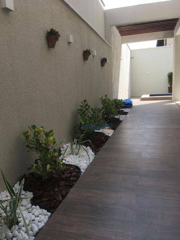 Casa à venda com 4 quartos, 300m² - Foto 4