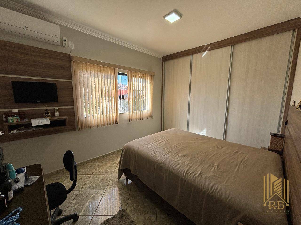 Casa à venda com 3 quartos, 400m² - Foto 11