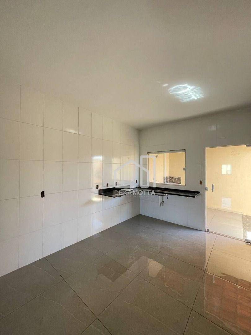 Casa à venda com 2 quartos, 120m² - Foto 12