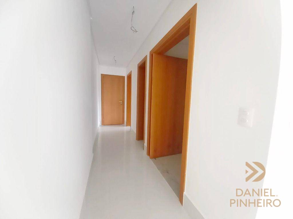 Apartamento à venda com 3 quartos, 150m² - Foto 11