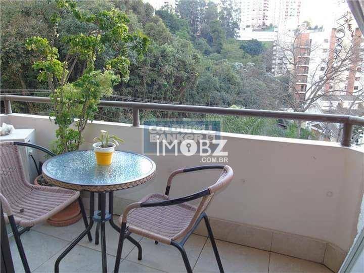 Apartamento à venda com 3 quartos, 123m² - Foto 13