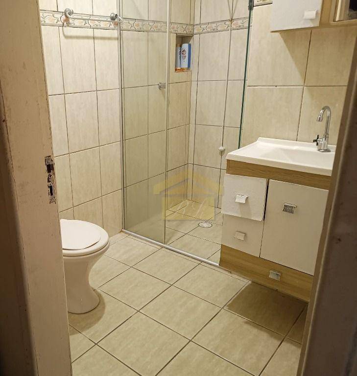 Casa à venda com 3 quartos, 80m² - Foto 14