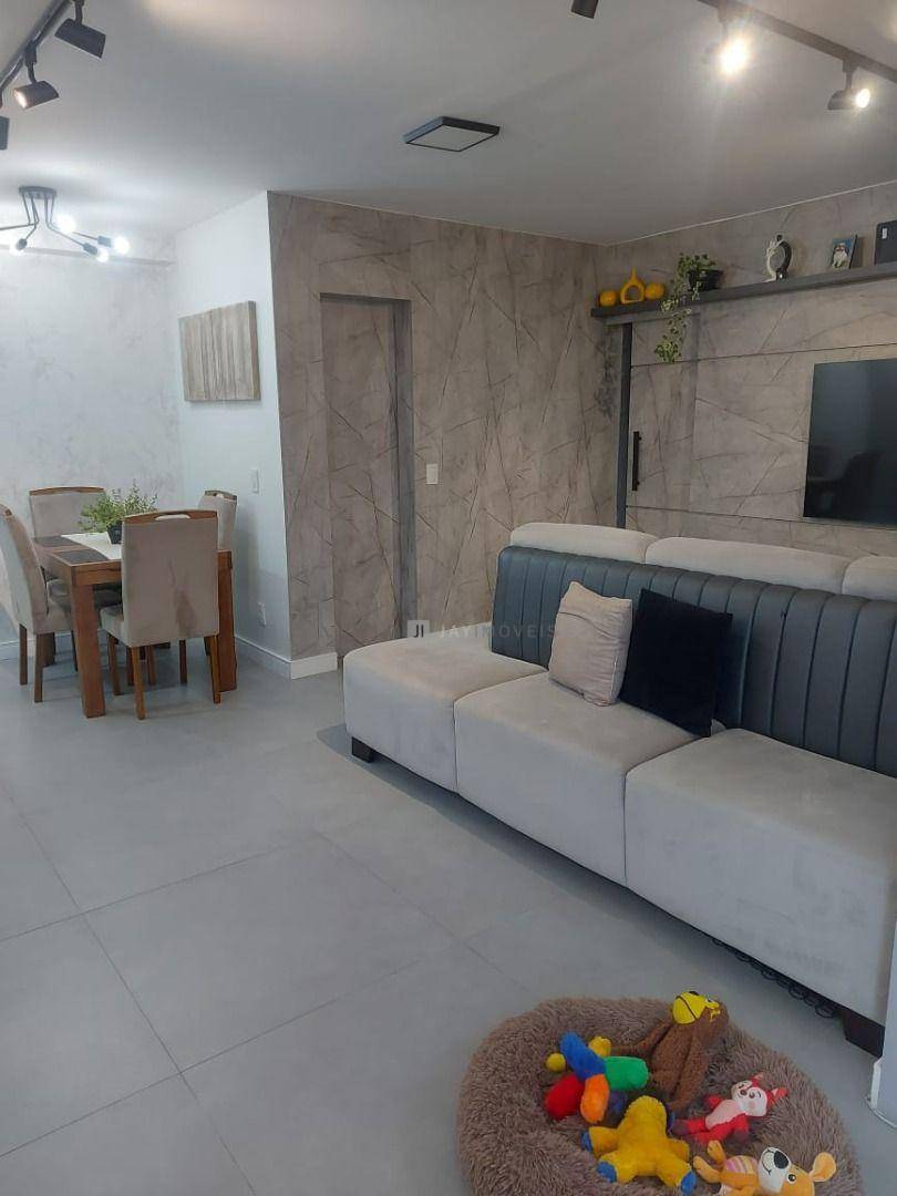 Apartamento à venda com 2 quartos, 63m² - Foto 2