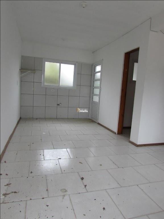 Casa à venda com 2 quartos, 55m² - Foto 13