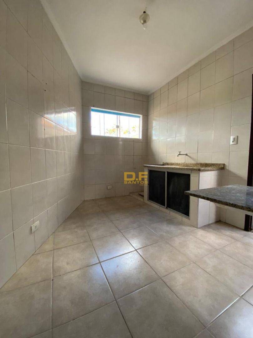 Casa à venda com 1 quarto, 39m² - Foto 2