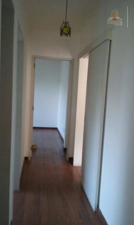 Apartamento à venda com 3 quartos, 111m² - Foto 6