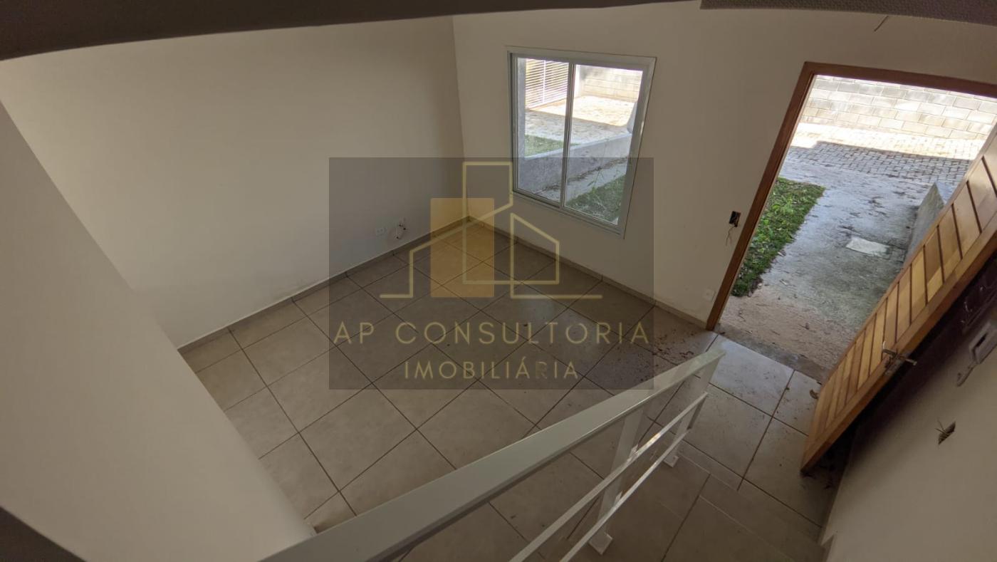 Casa à venda com 2 quartos, 67m² - Foto 12