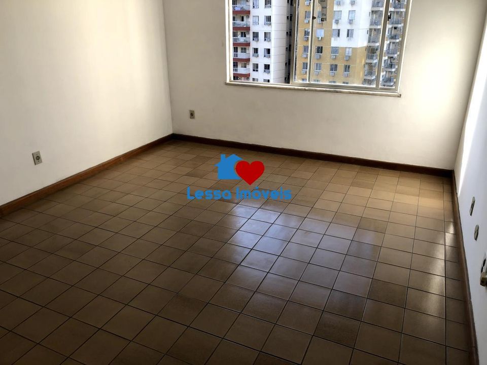 Apartamento à venda com 2 quartos, 85m² - Foto 2