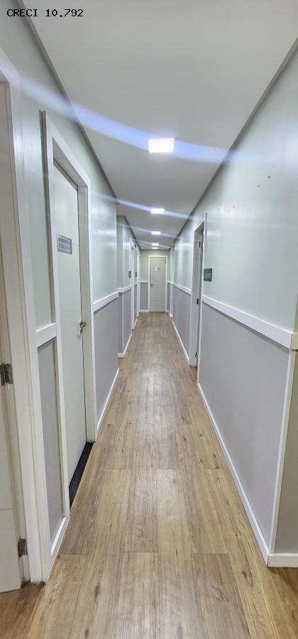 Conjunto Comercial-Sala à venda com 13 quartos, 421m² - Foto 19