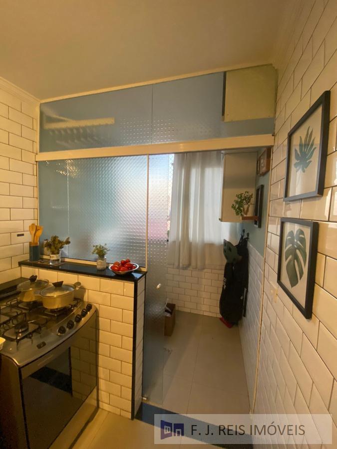 Apartamento à venda com 2 quartos, 70m² - Foto 10