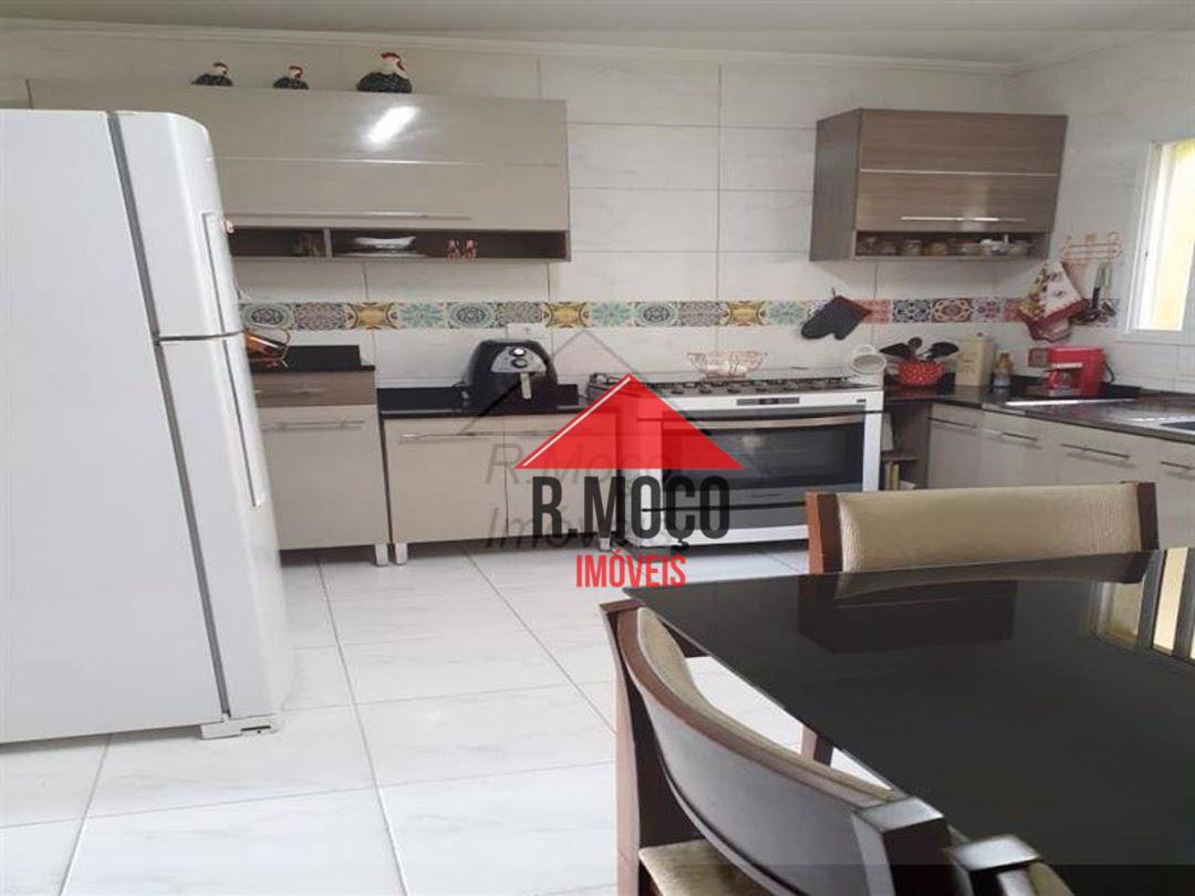 Sobrado à venda com 3 quartos, 130m² - Foto 4