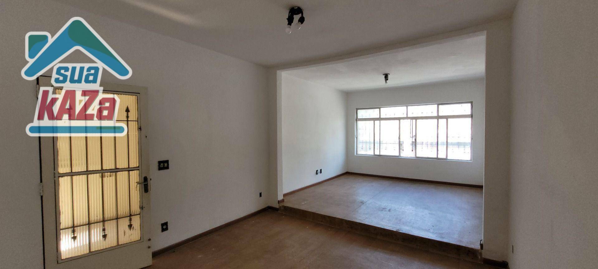 Casa à venda com 3 quartos, 262m² - Foto 9