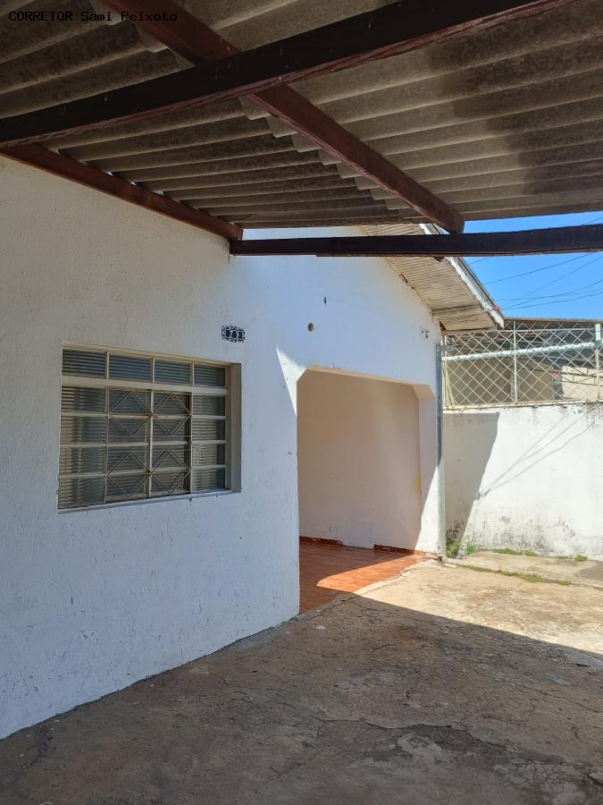 Casa à venda com 2 quartos, 60m² - Foto 11