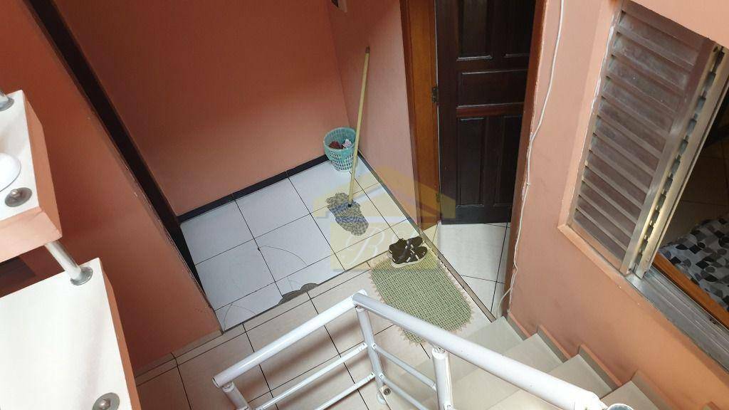 Sobrado à venda com 6 quartos, 350m² - Foto 46