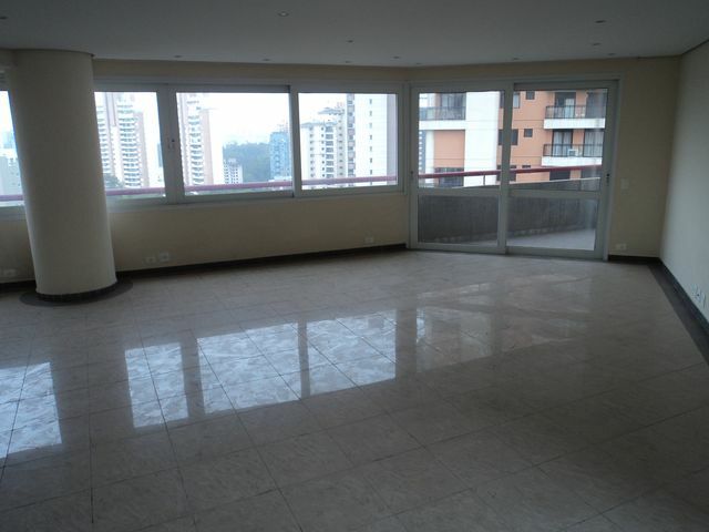 Apartamento à venda com 4 quartos, 240m² - Foto 5