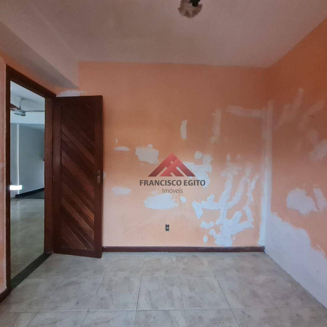 Casa à venda e aluguel com 2 quartos, 40m² - Foto 7