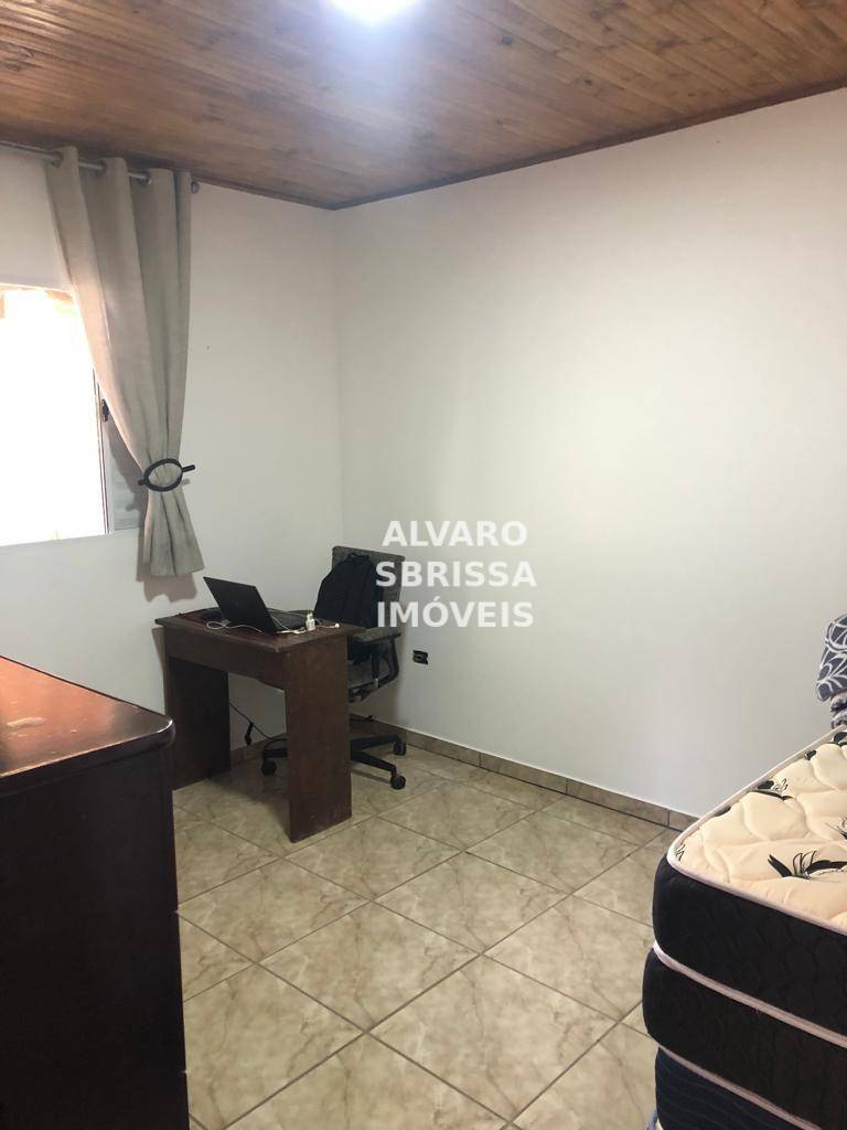 Chácara à venda com 2 quartos, 190m² - Foto 10