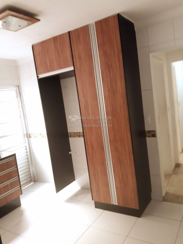 Casa à venda com 2 quartos, 90m² - Foto 10