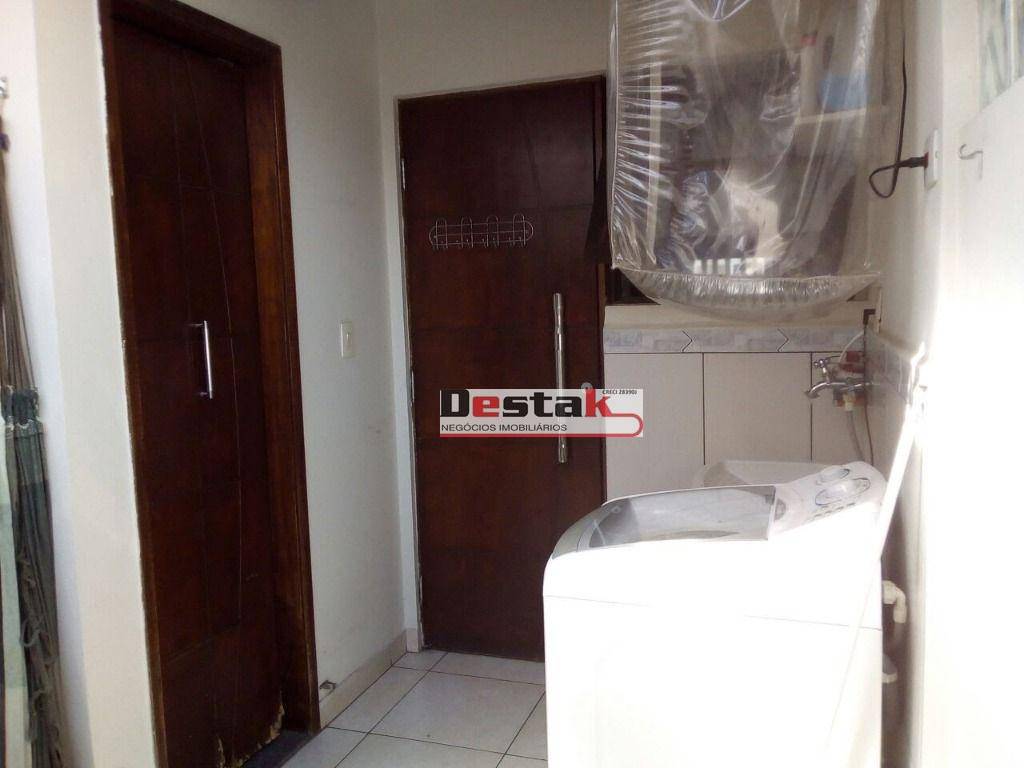 Casa à venda com 3 quartos, 90m² - Foto 24