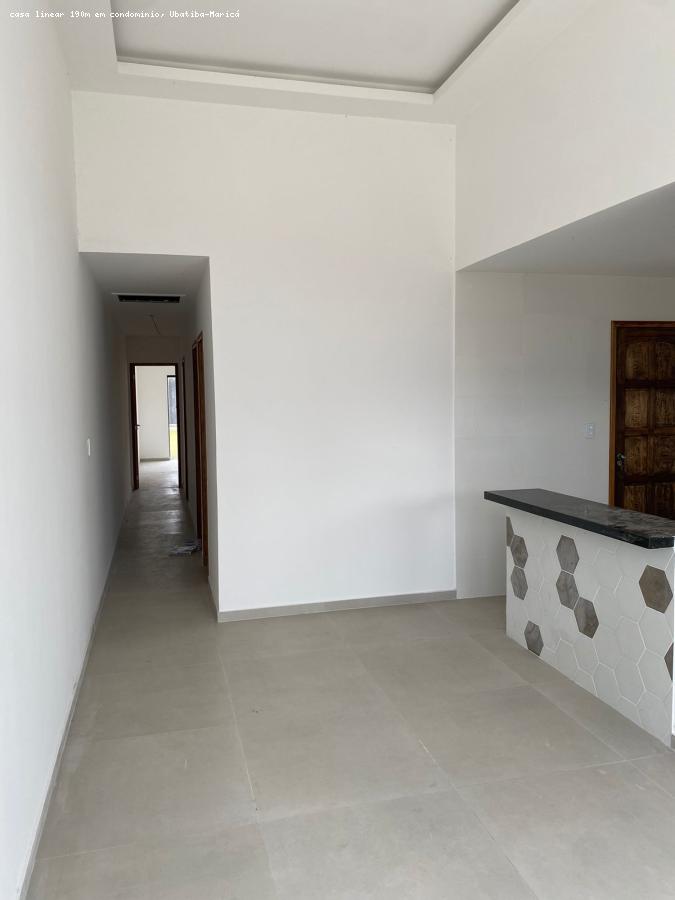 Casa à venda com 3 quartos, 240m² - Foto 3