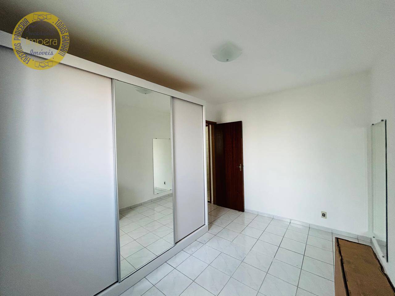 Apartamento para alugar com 2 quartos, 57m² - Foto 6