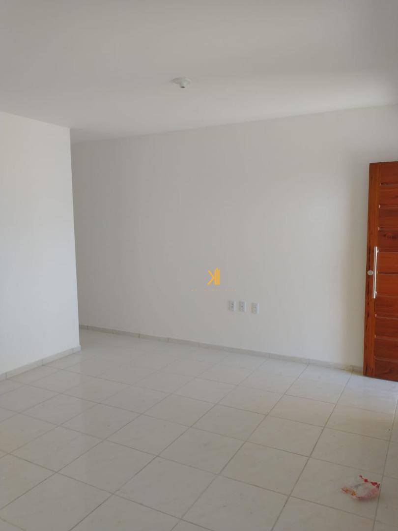 Casa à venda com 3 quartos, 68m² - Foto 6