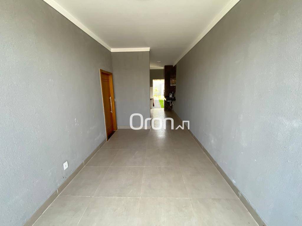 Casa à venda com 2 quartos, 88m² - Foto 3