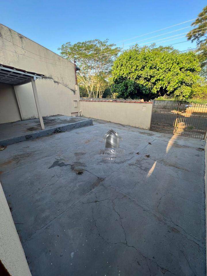 Casa à venda e aluguel com 3 quartos, 120m² - Foto 23