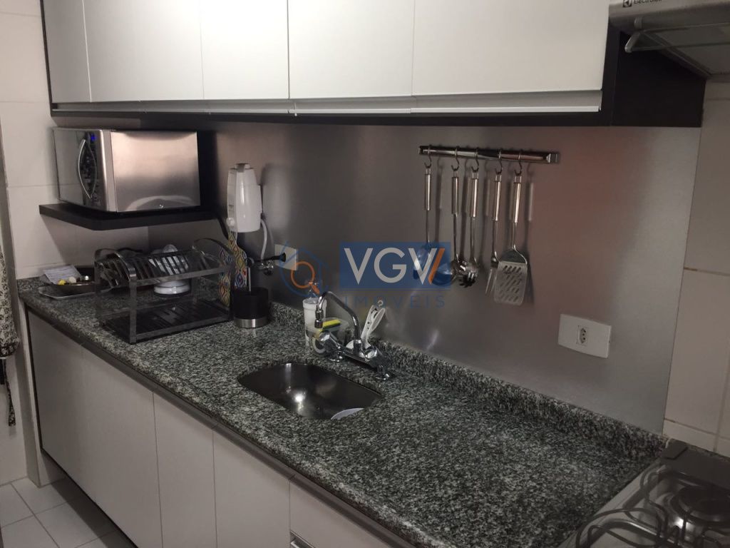 Apartamento à venda com 2 quartos, 62m² - Foto 11