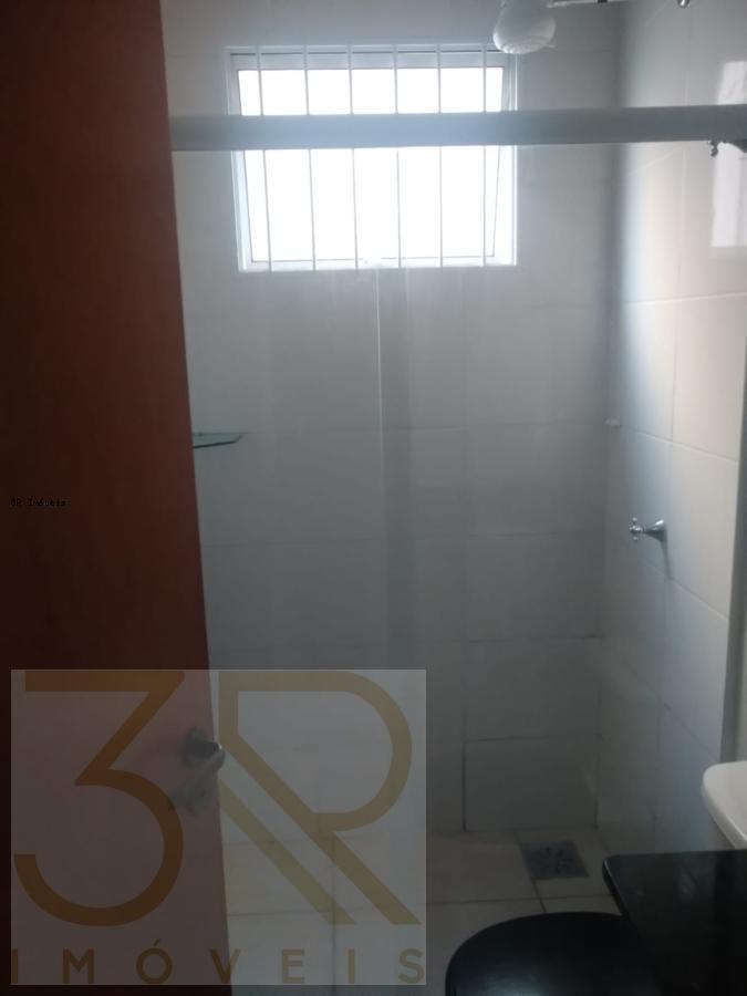 Casa à venda com 2 quartos, 90m² - Foto 13