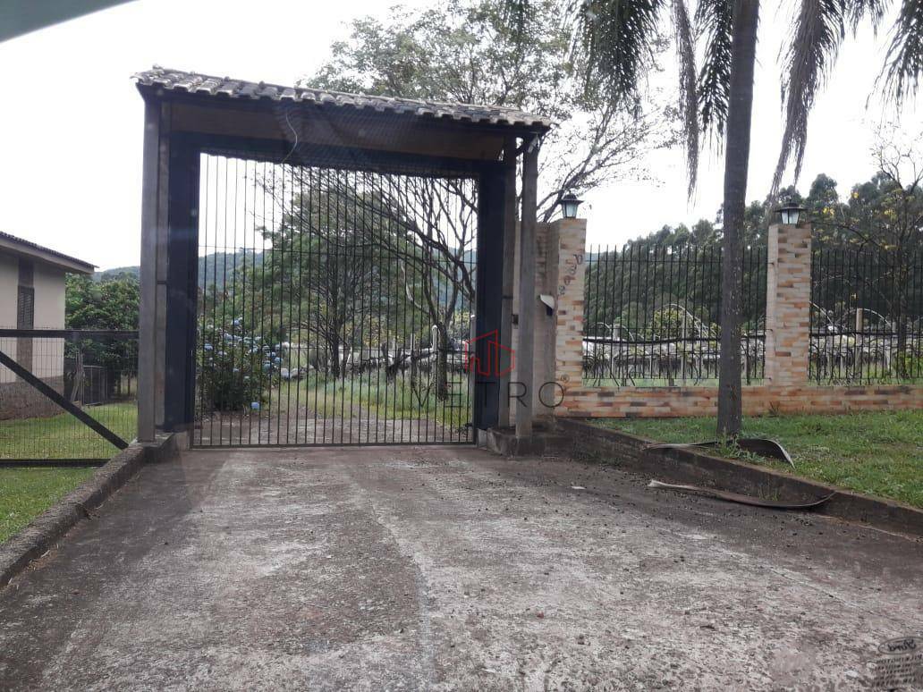 Sítio à venda com 5 quartos, 300m² - Foto 2