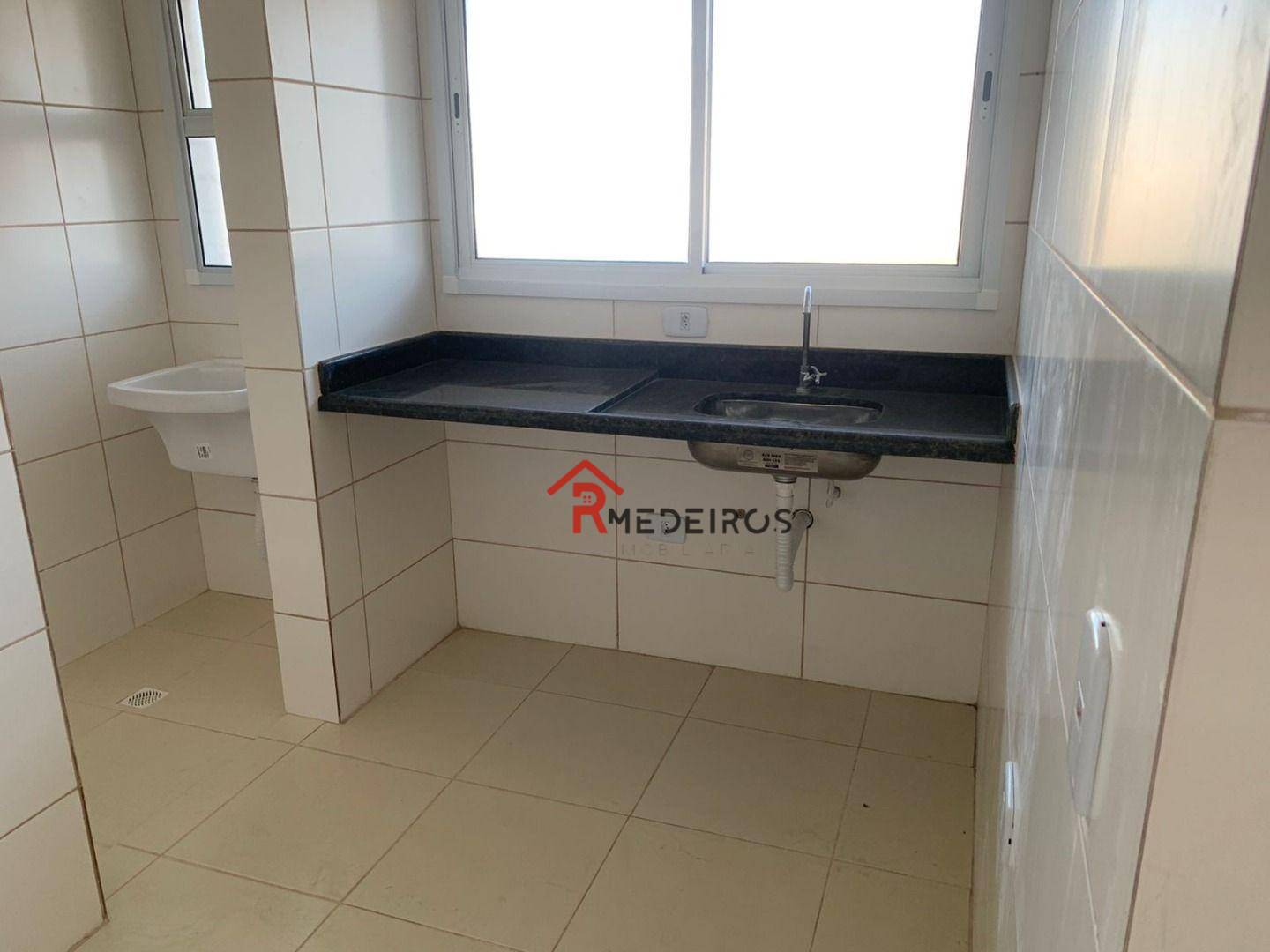 Apartamento à venda com 2 quartos, 62m² - Foto 8