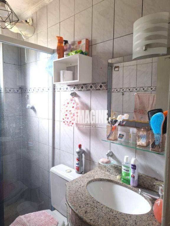 Apartamento à venda com 2 quartos, 60m² - Foto 13