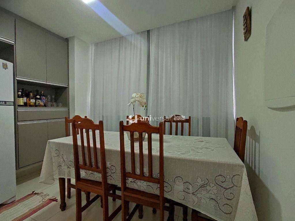 Cobertura à venda com 3 quartos, 212m² - Foto 7